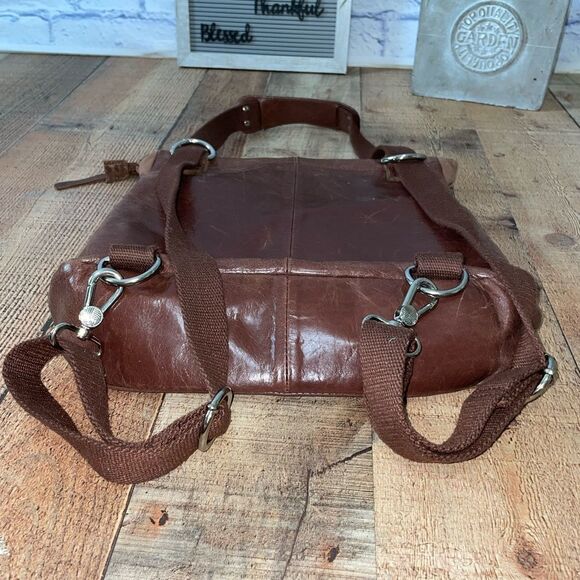 The Sak Ventura Convertible Back Pack/ Shoulder Bag For Women Leather Brown